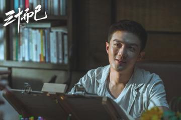 开云体育-卡拉斯科爆发，一道撕裂蓝黑幕布的闪电，智利风暴席卷梅阿查