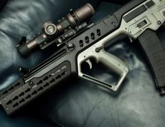 开云体育下载-库里三分暴雨倾泻北岸花园，黄蜂末节惊雷扑灭绿军