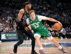 开云平台-篮网狂胜爵士，福克斯成为关键先生