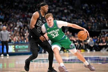 开云平台-篮网狂胜爵士，福克斯成为关键先生