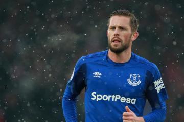 开云下载-体育界的奇幻交响，芬兰足球横扫智利，京多安跨界NBA季后赛主宰赛场