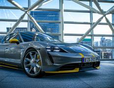 开云体育-双线捷报，森林狼防守铸就胜利，乔治意甲赛场独揽风云