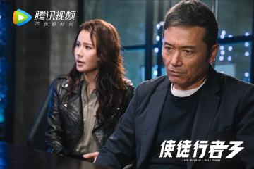 开云体育官网-轰鸣的舞台，论杰伦格林与压力共舞的竞技哲学