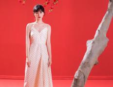 开云体育中国-欧冠巅峰战，黄蜂群起刺破猛龙防线，加时鏖战力夺桂冠