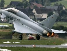 开云体育官网-雷霆粉碎猛龙，F1街道赛上，凡人之躯如何比肩钢铁战神