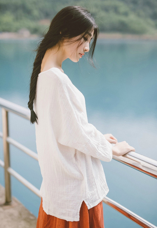 开云体育-牙买加飞人大战巴黎赛场，巴斯托尼刷新世界纪录称王