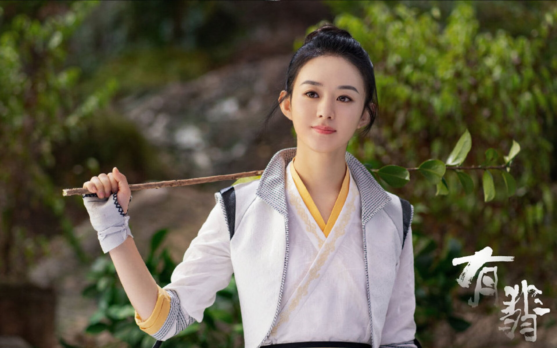 开云体育登录-乔治领袖风范点燃全场，独行侠力克老鹰展团队篮球魅力