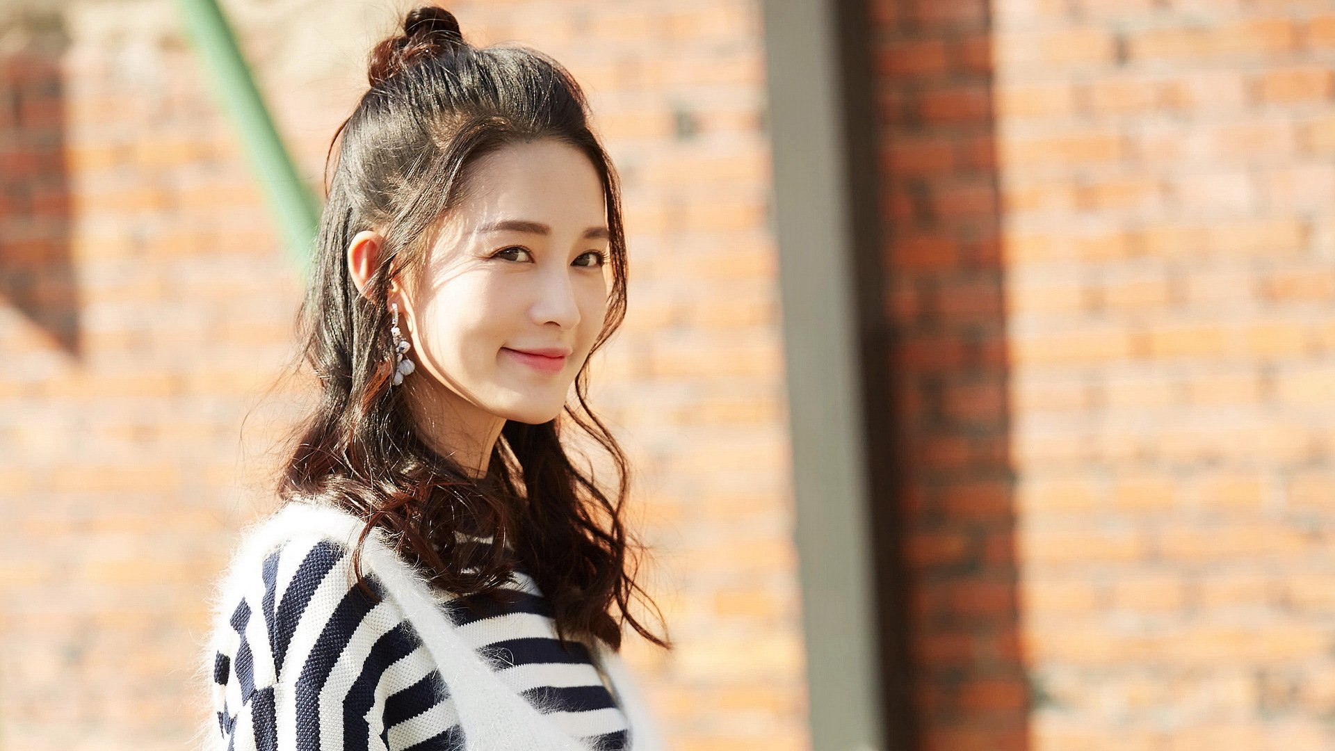 开云体育登录-利拉德状态火热难敌团队力量,新疆队斩落热火展中国篮球风采