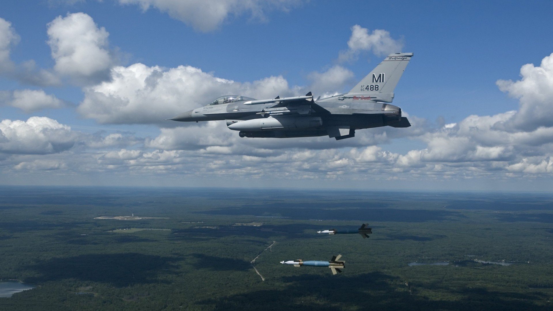 开云体育下载-篮球明星跨界发光,德甲争冠夜的克莱·汤普森时刻